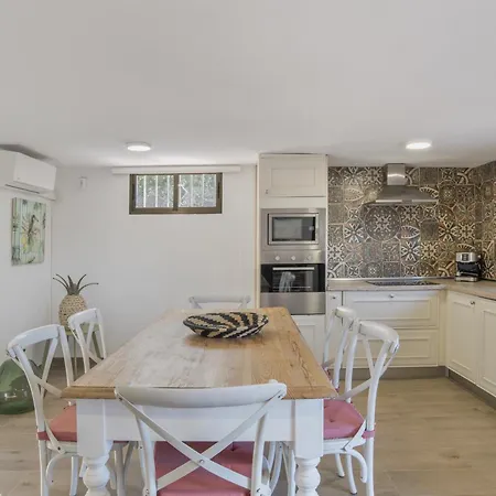 Mimosas Lantställe *